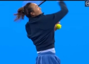 阿扎伦卡在巴塞罗那比赛中大胜，挺进下一轮引发热议！